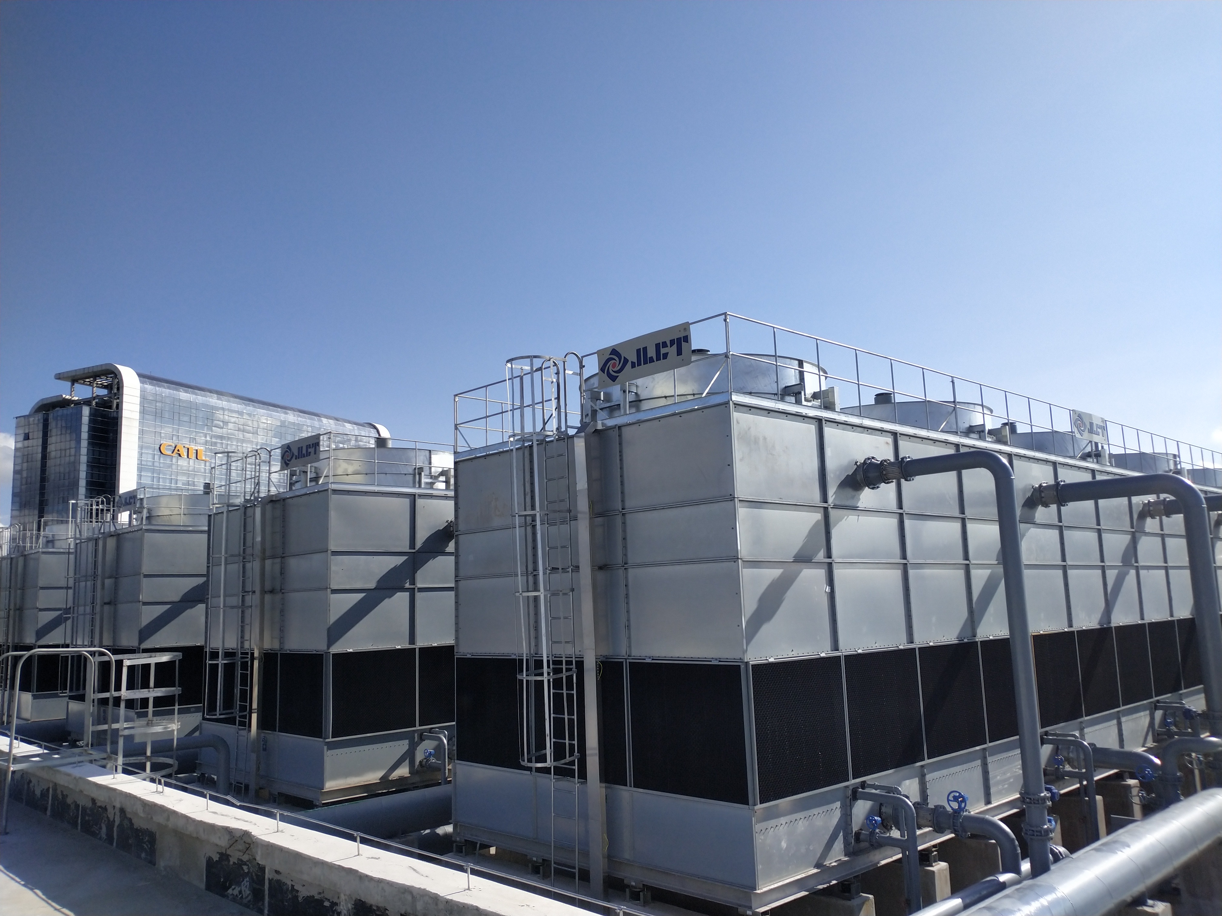 역사적 경로: 직교류 냉각탑의 진화